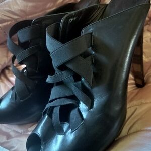 Georgina Goodman Designer peep toe stillettos